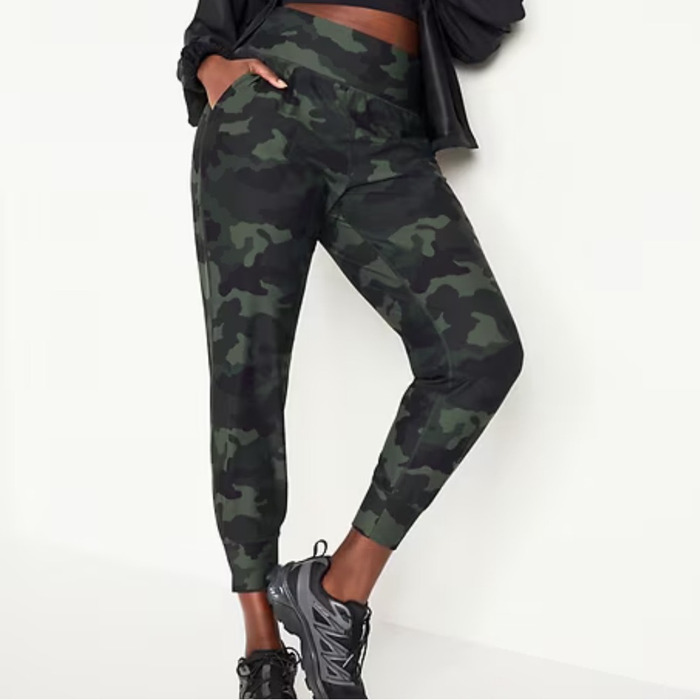 Old Navy Blue Camouflage Joggers High-Waisted PowerSoft Pocket Joggers large - Picture 11 of 11